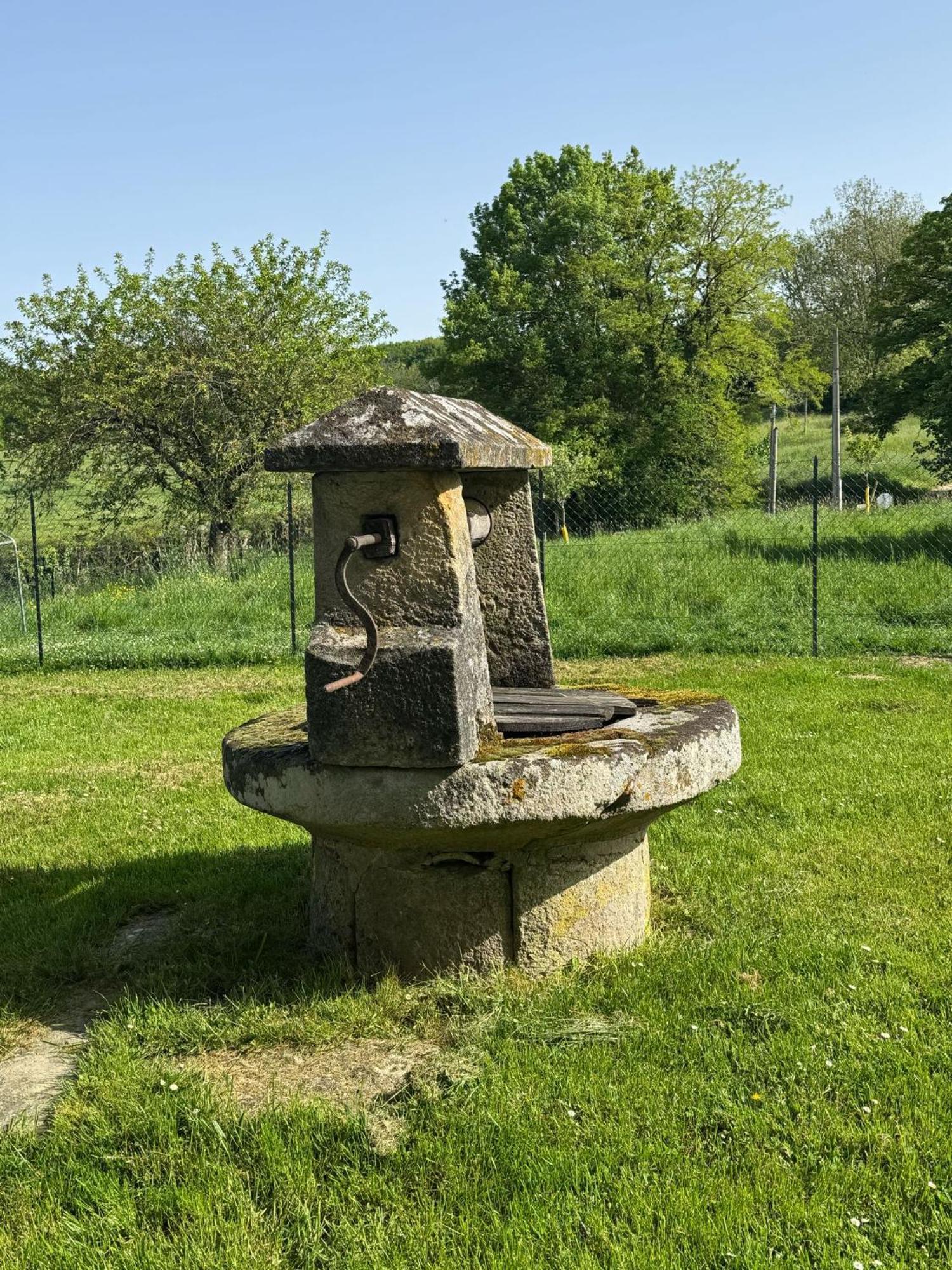 Gite A La Ferme Le Rousset Extérieur photo
